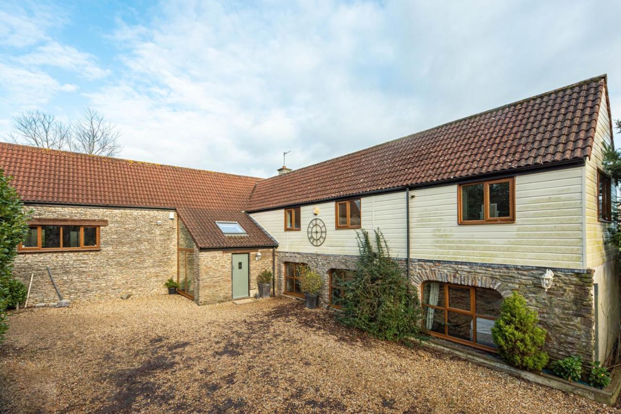 The West Barn Near Bath, Sleeps 24 And 2 Hot Tubs Villa Bristol Exterior photo